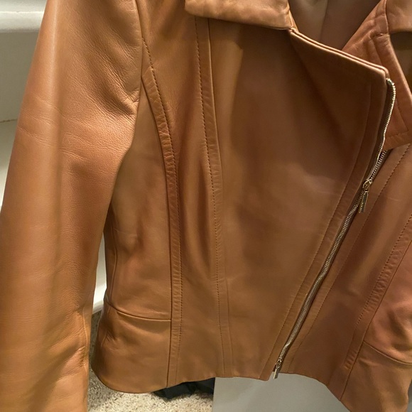 HUGO BOSS tan leather jacket - Picture 2 of 7